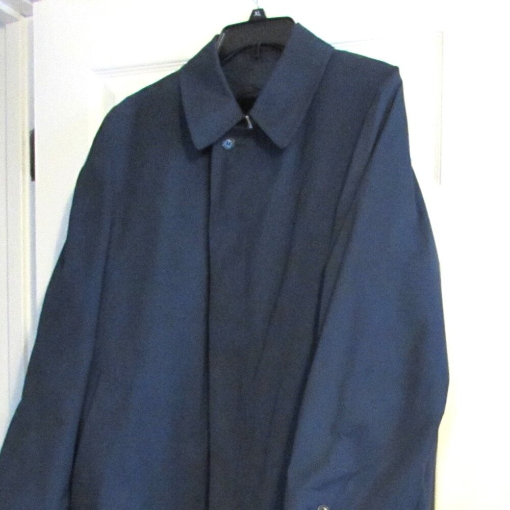 Men's LONDON FOG Navy Trench Coat With Removeable Lining  Size 42 Regular